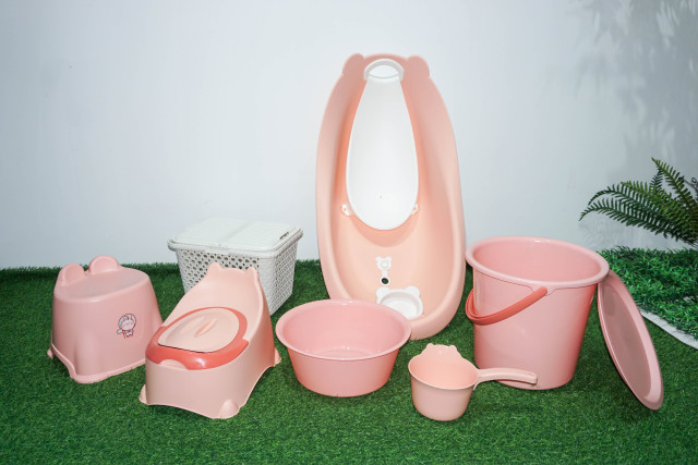 PP material plastic thickened baby bath product set