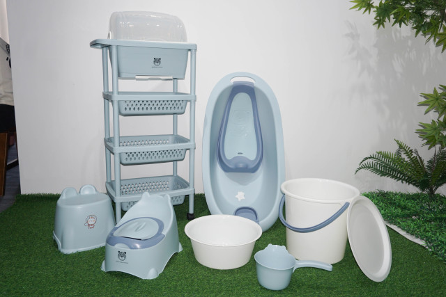 PP material plastic thickened baby bath product set
