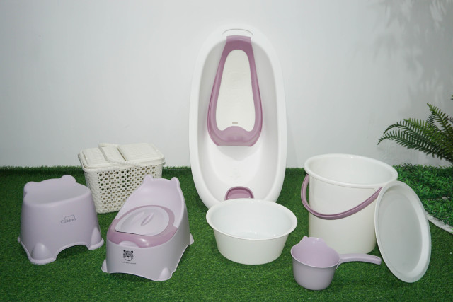 PP material plastic thickened baby bath product set