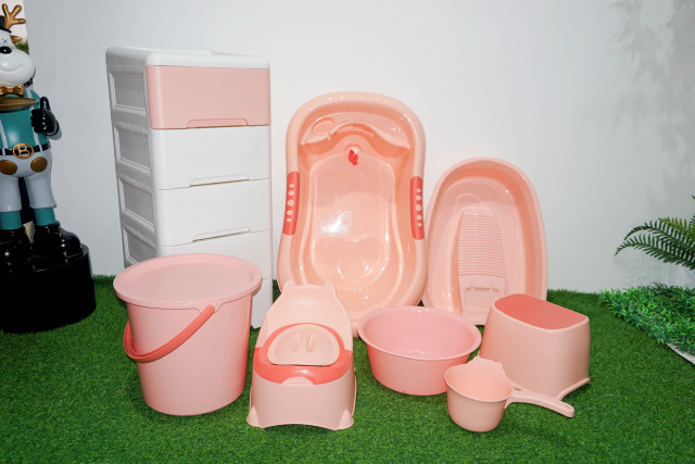 PP material plastic thickened baby bath product set