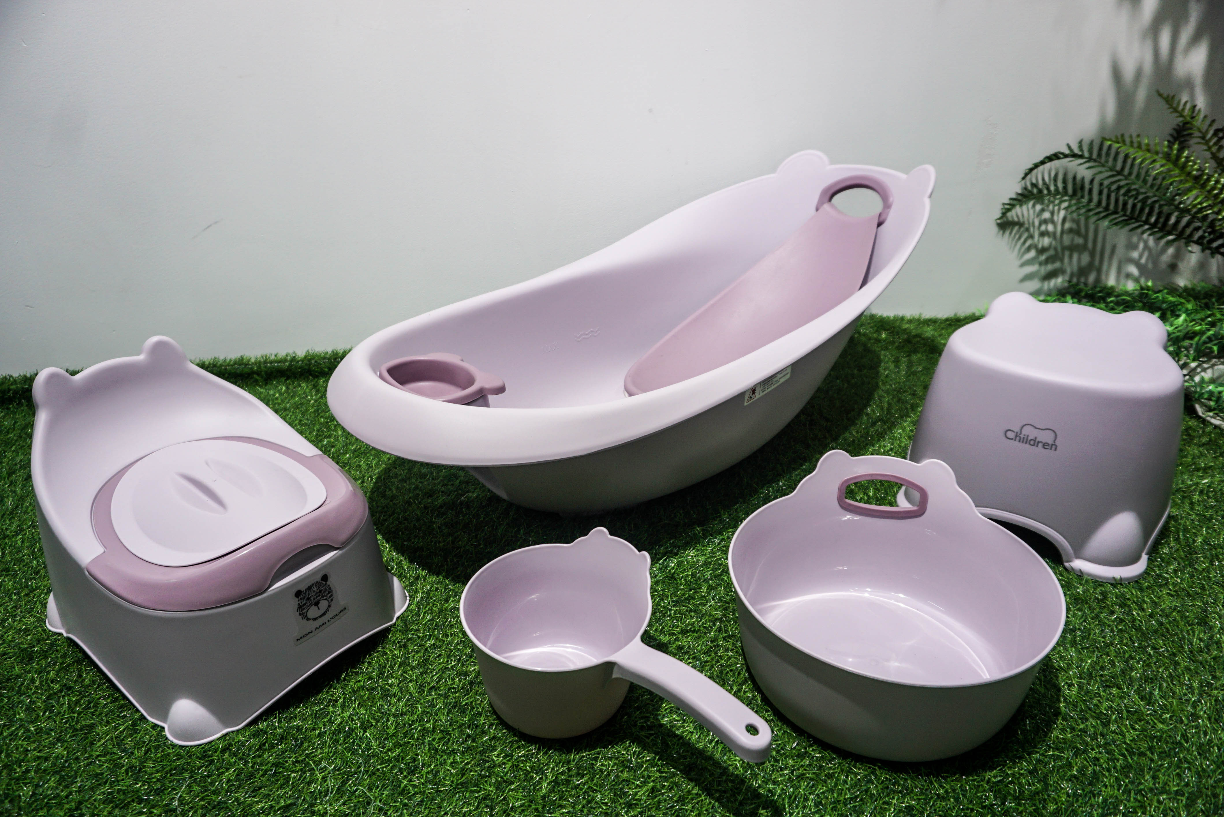 PP material plastic thickened baby bath product set
