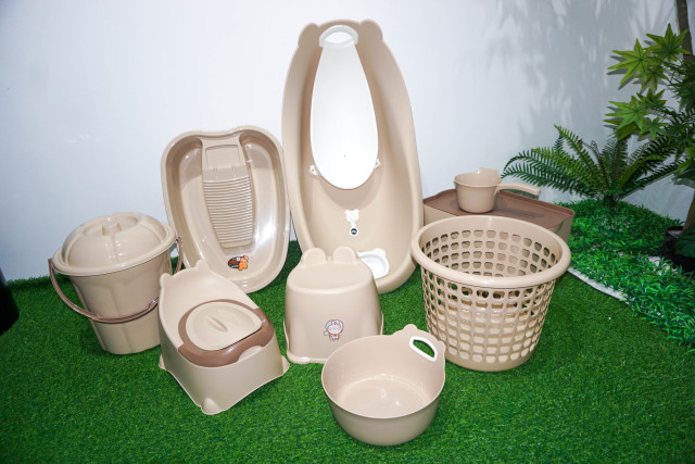 PP material plastic thickened baby bath product set