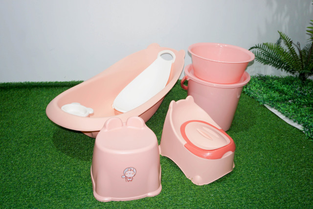 PP material plastic thickened baby bath product set