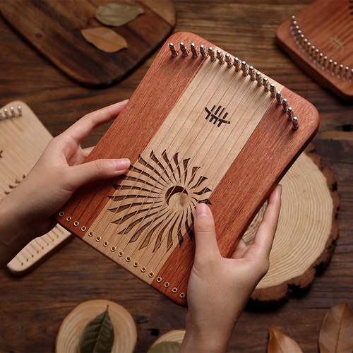 Hluru Kalyre Harpika 17 弦枫木和赞比亚紫檀木组合 KL17-MZP