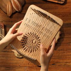 Hluru Kalyre harpika 31 Strings Maple KL31-M