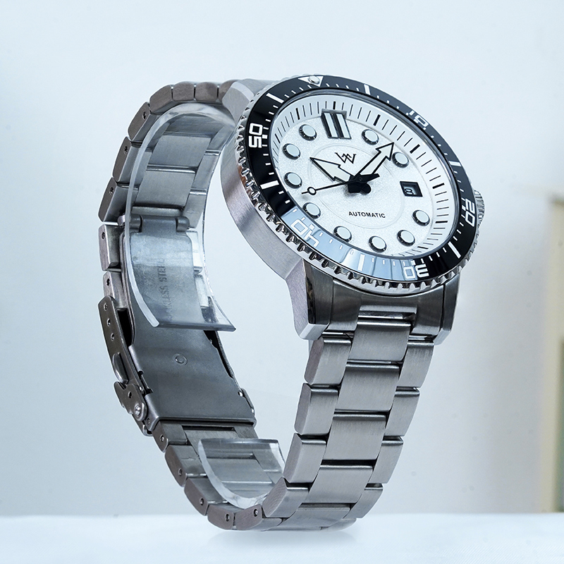 WM244  WM Watch Automatic Mechanical Waterproof Watch Men's Spark Pattern Dial AR Coating 8215 Welly Merck Watch