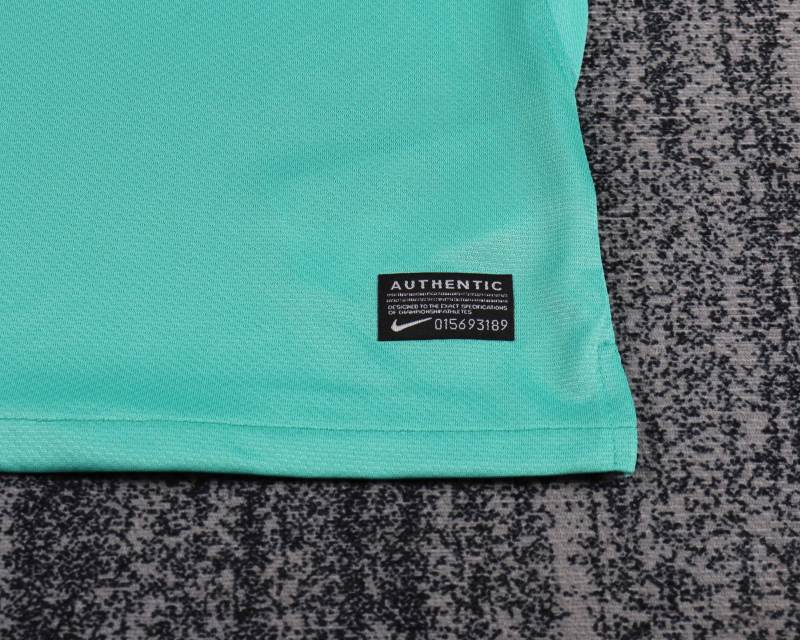 2010/11 Barcelona Retro Kids Jersey Away