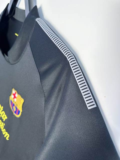 2011/12 Barcelona Retro Jersey Away