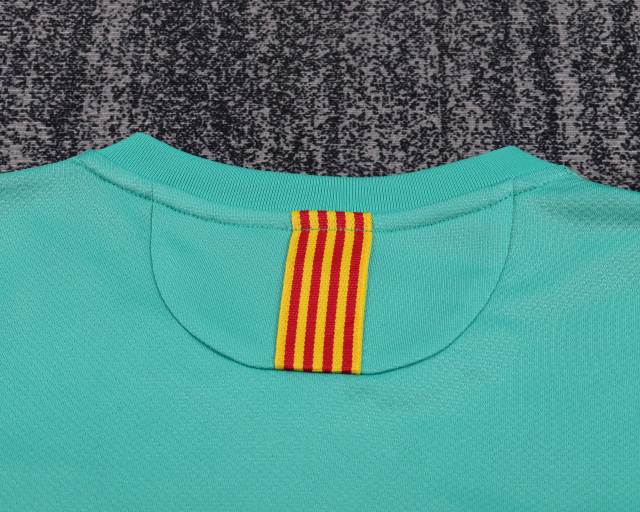 2010/11 Barcelona Retro Kids Jersey Away