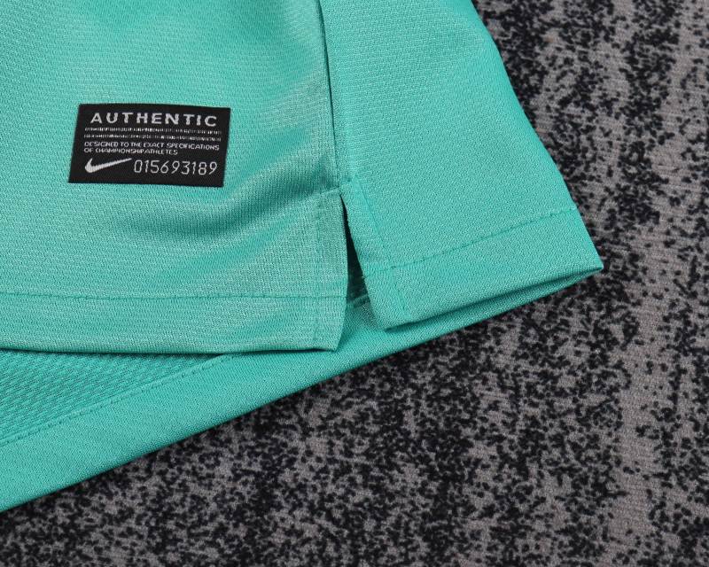 2010/11 Barcelona Retro Kids Jersey Away