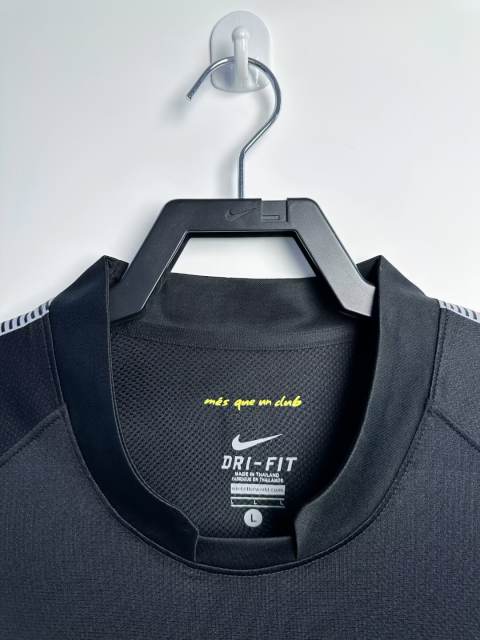 2011/12 Barcelona Retro Jersey Away