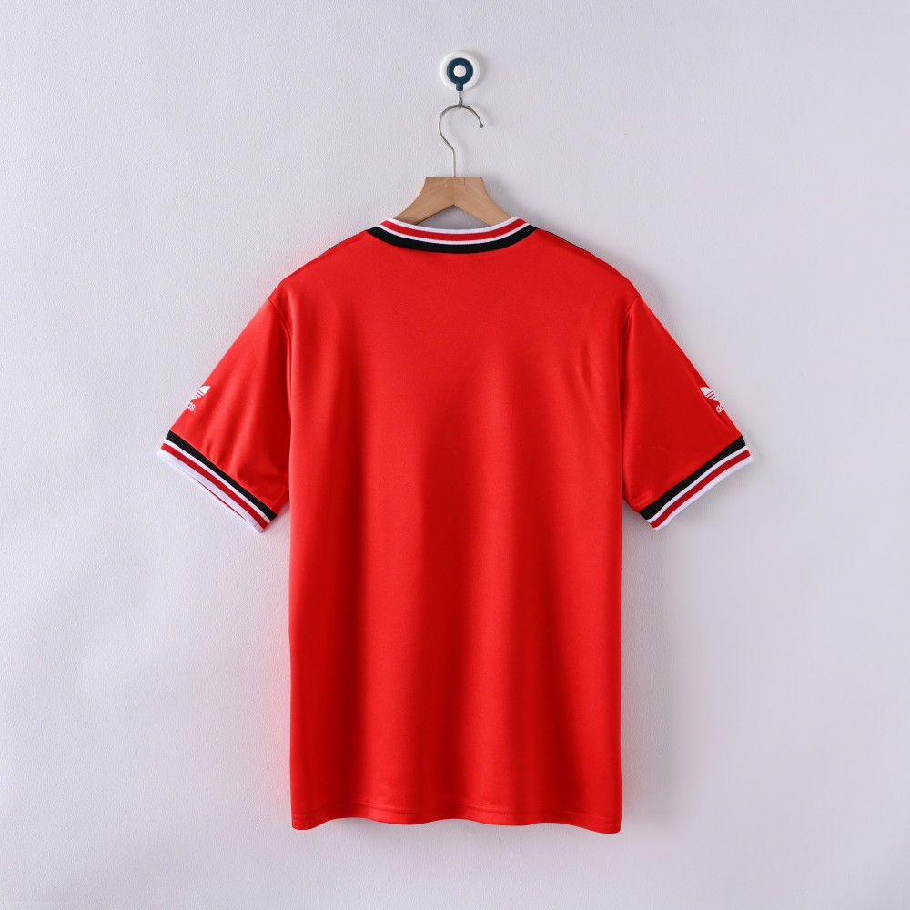 1985/86 Manchester United Retro Jersey Home