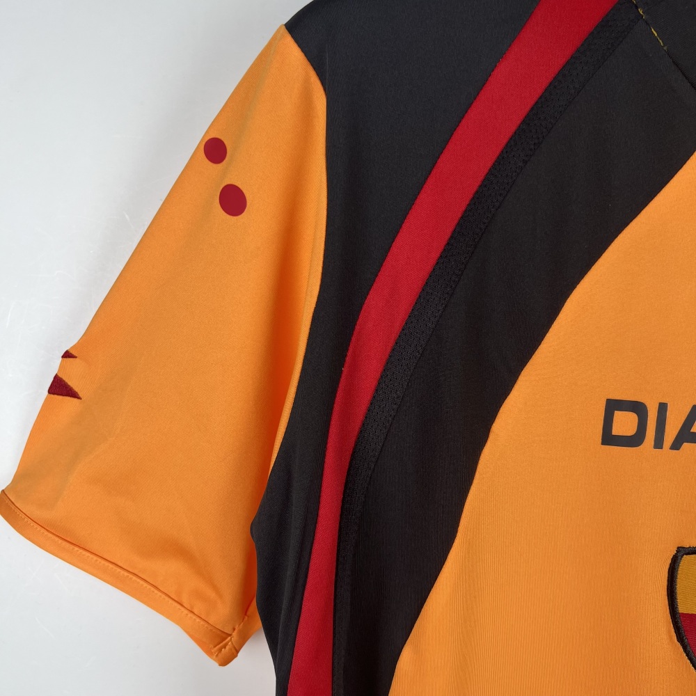 2005/06 Roma Retro Jersey Home Replica
