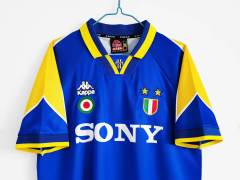 1995/96 Juventus Retro Jersey Away