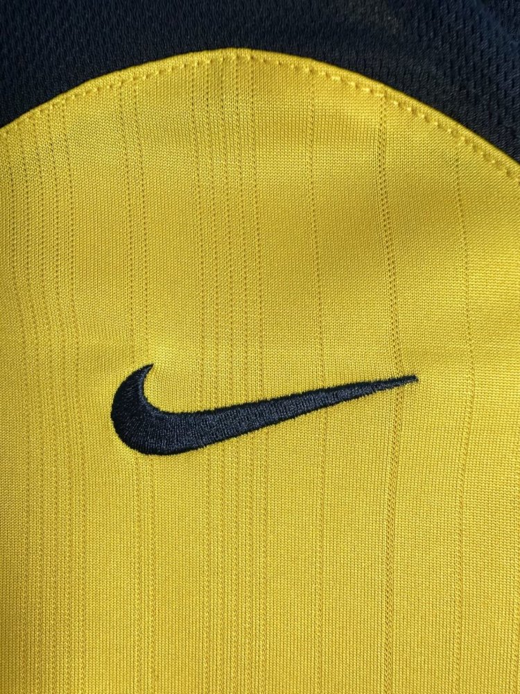 2005/06 Retro Arsenal Away Jersey