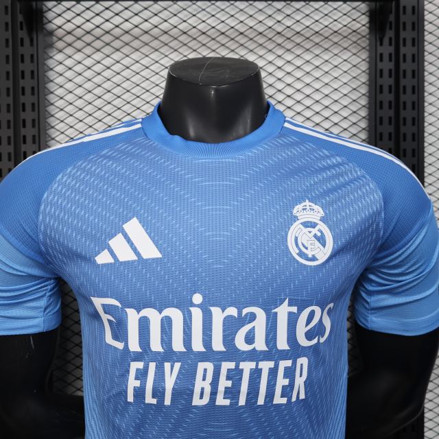 2025/26 Real Madrid Goalkeeper Player Version