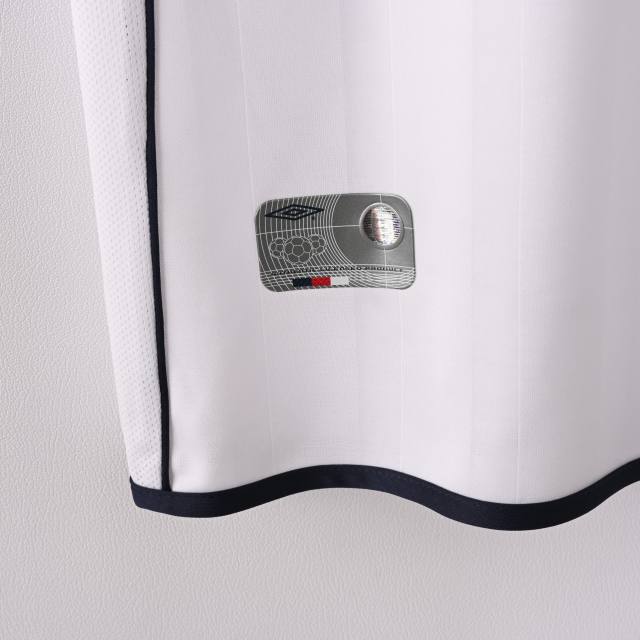 2002 England Retro Soccer Jersey Home Replica World Cup