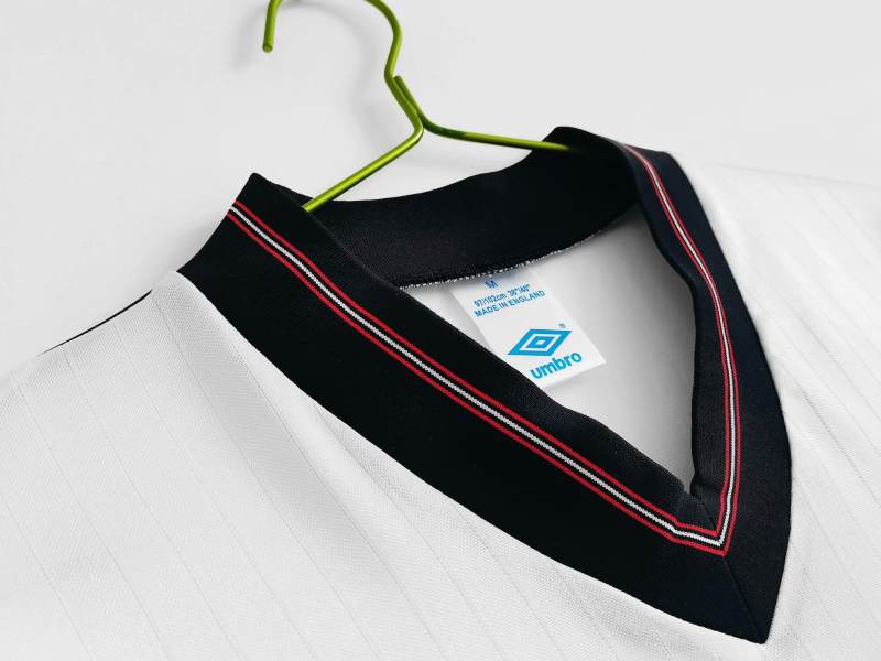 1984/87  England Retro Soccer Jersey Home Replica