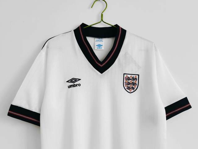 1984/87  England Retro Soccer Jersey Home Replica