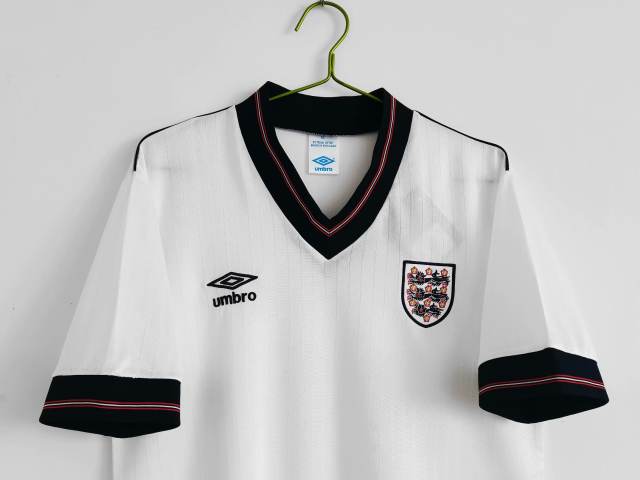 1984/87  England Retro Soccer Jersey Home Replica