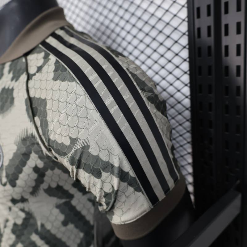 2025/26  Bayern Munich Special Player Version Jersey 