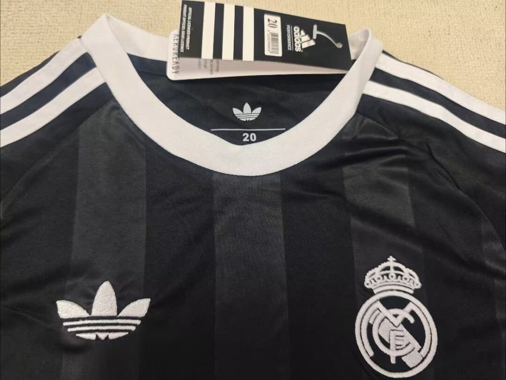 2025/26 Real Madrid Goalkeeper Kids Jersey