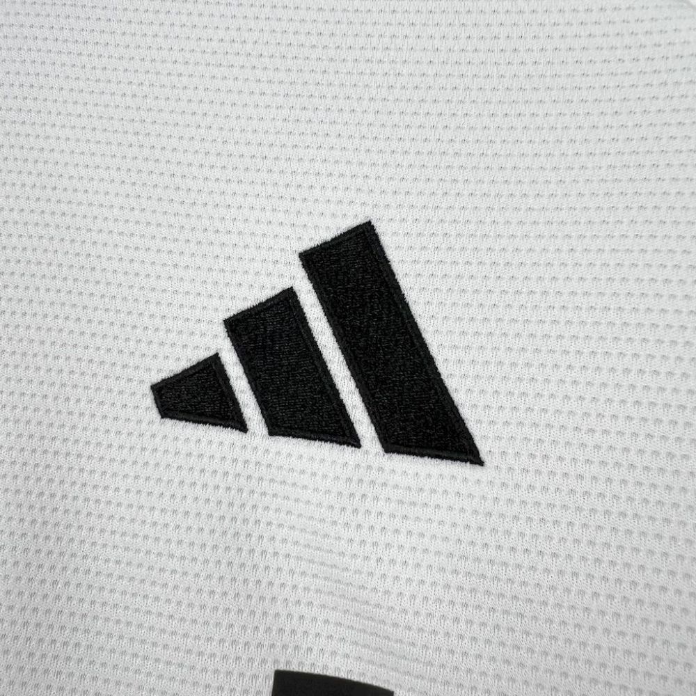 2025/26 Beşiktaş JK Home Jersey 
