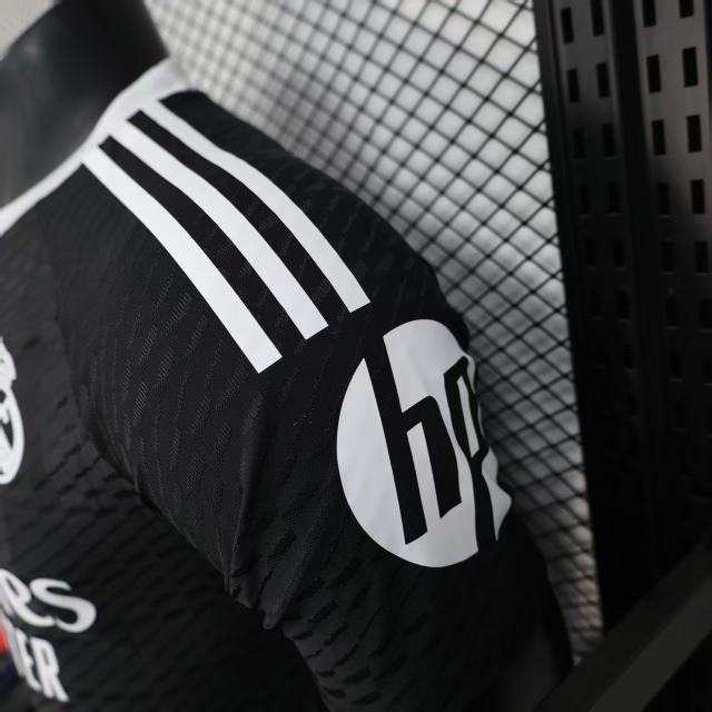 2025/26 Real Madrid Goalkeeper Player Version