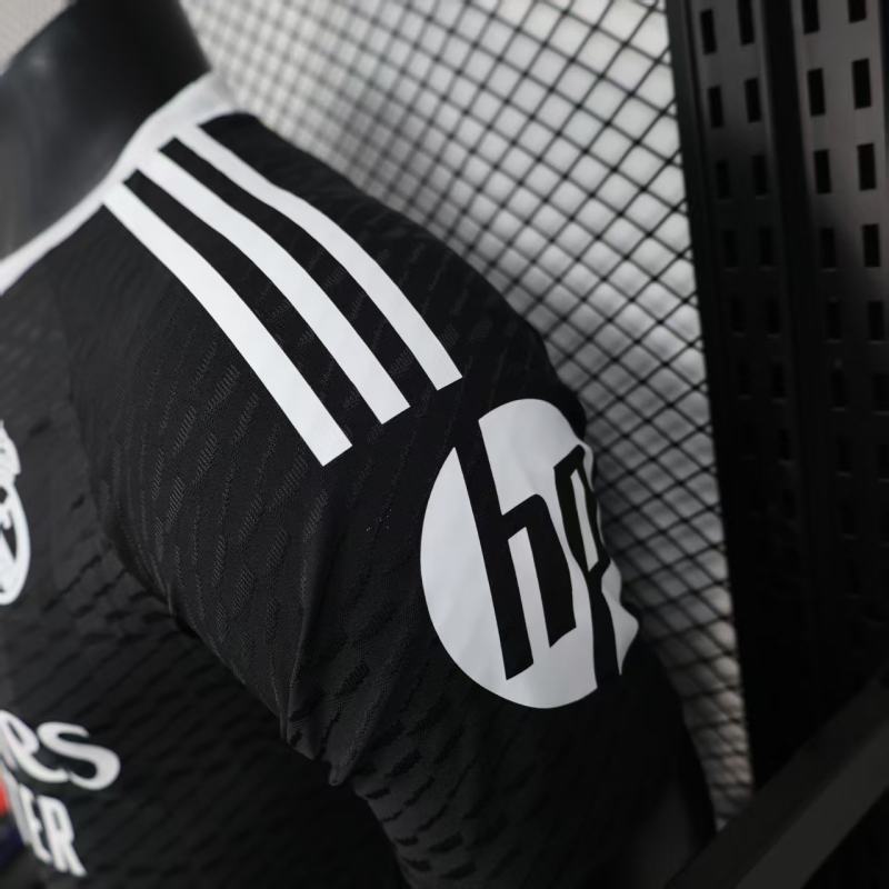 2025/26 Real Madrid Goalkeeper Player Version