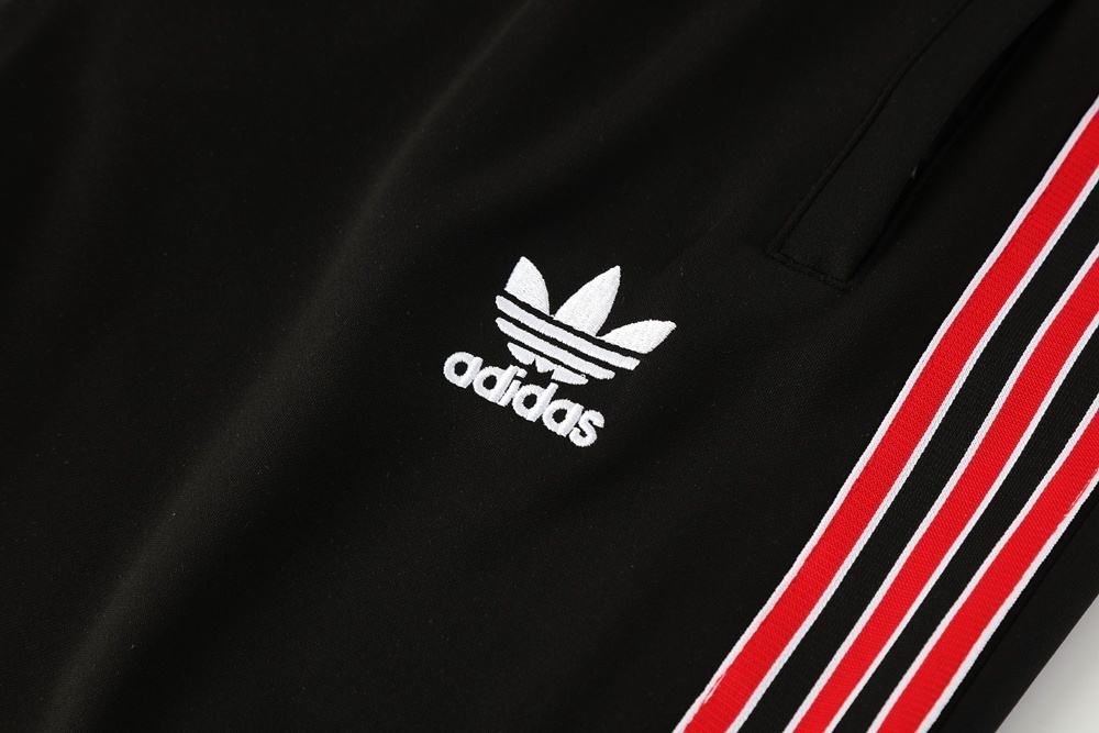 2025/26 Manchester United Training Jacket Set