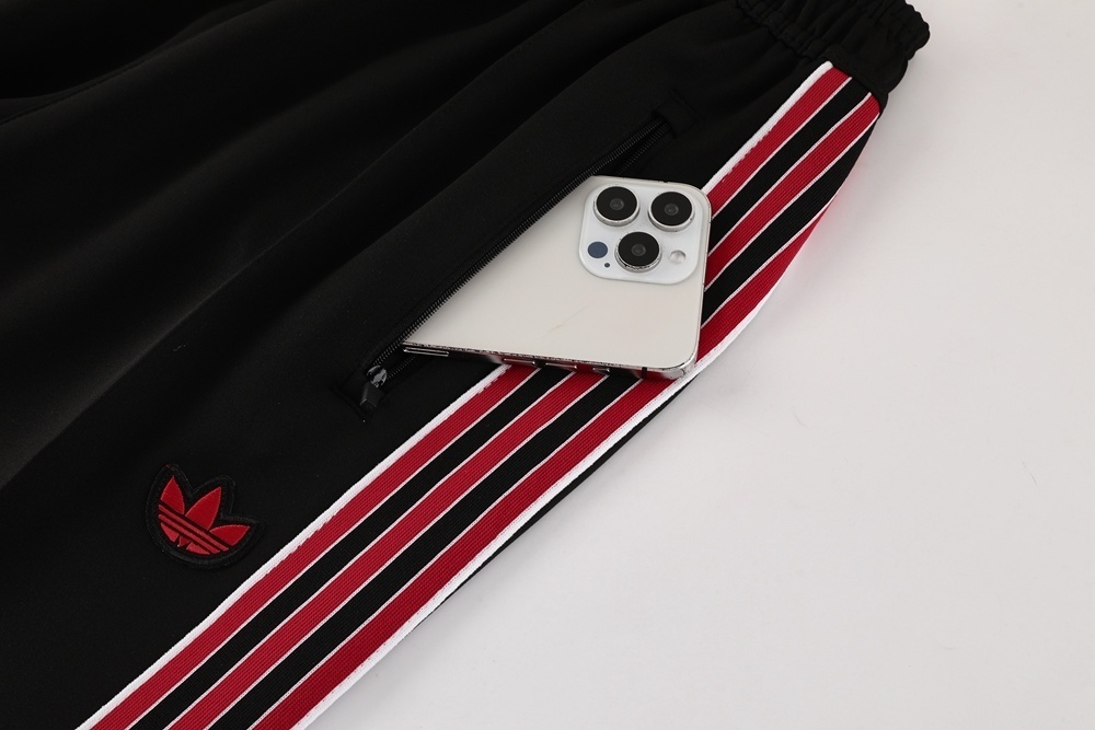 2025/26 Manchester United Training Jacket Set