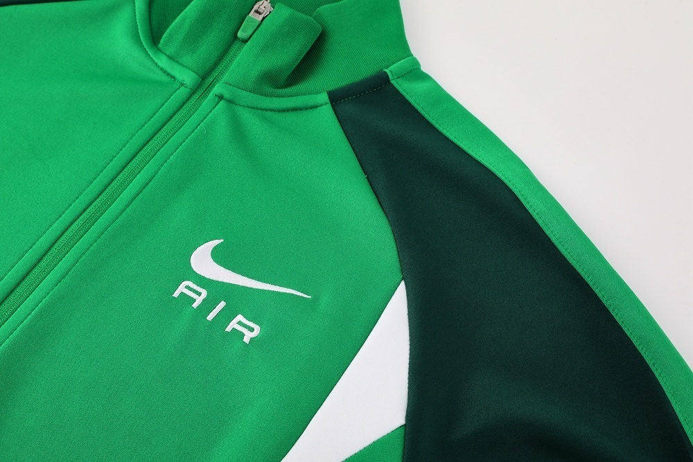 2025/26 Nike Green Jacket Set
