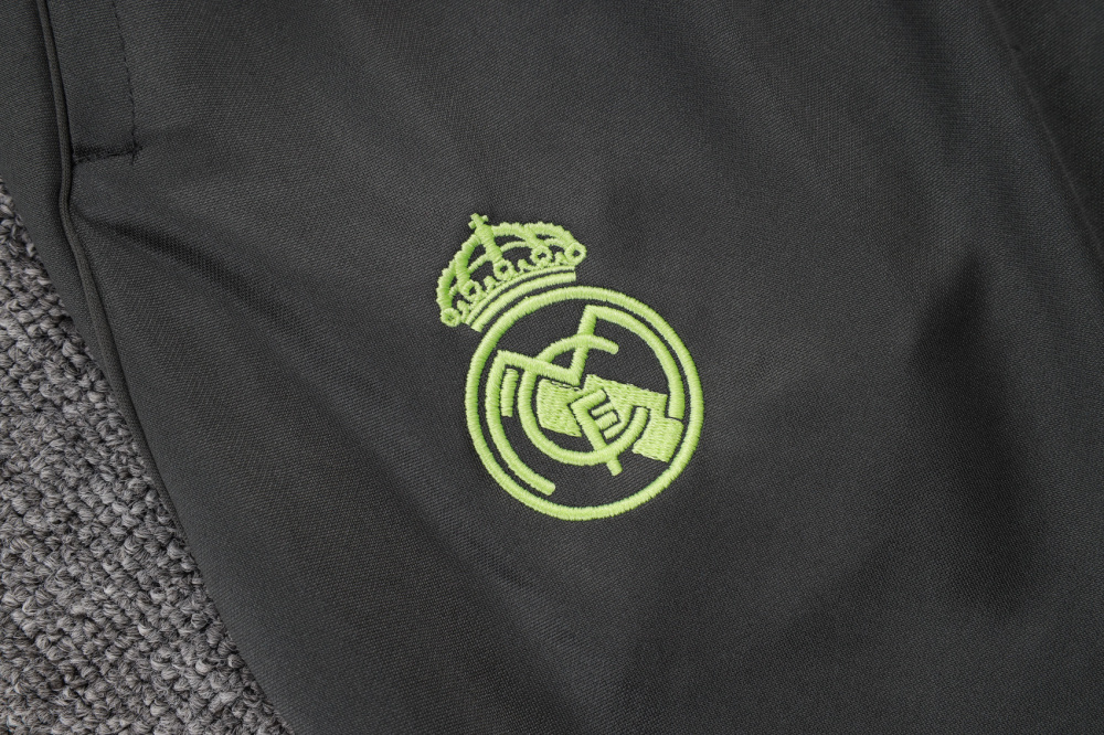 2025/26 Real Madrid Kids Long sleeves Training Set