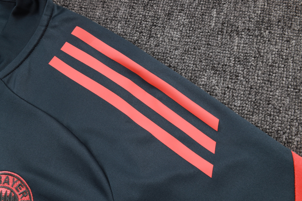 2025/26 Bayern Munich Kids Long sleeves Training Set