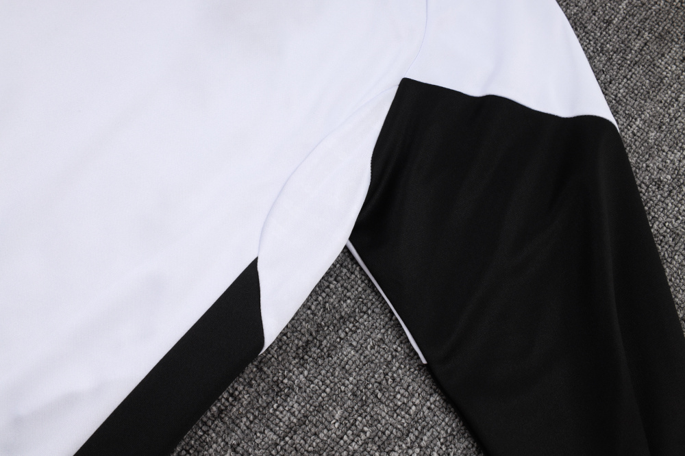 2025/26 Ajax Long sleeves Training Set