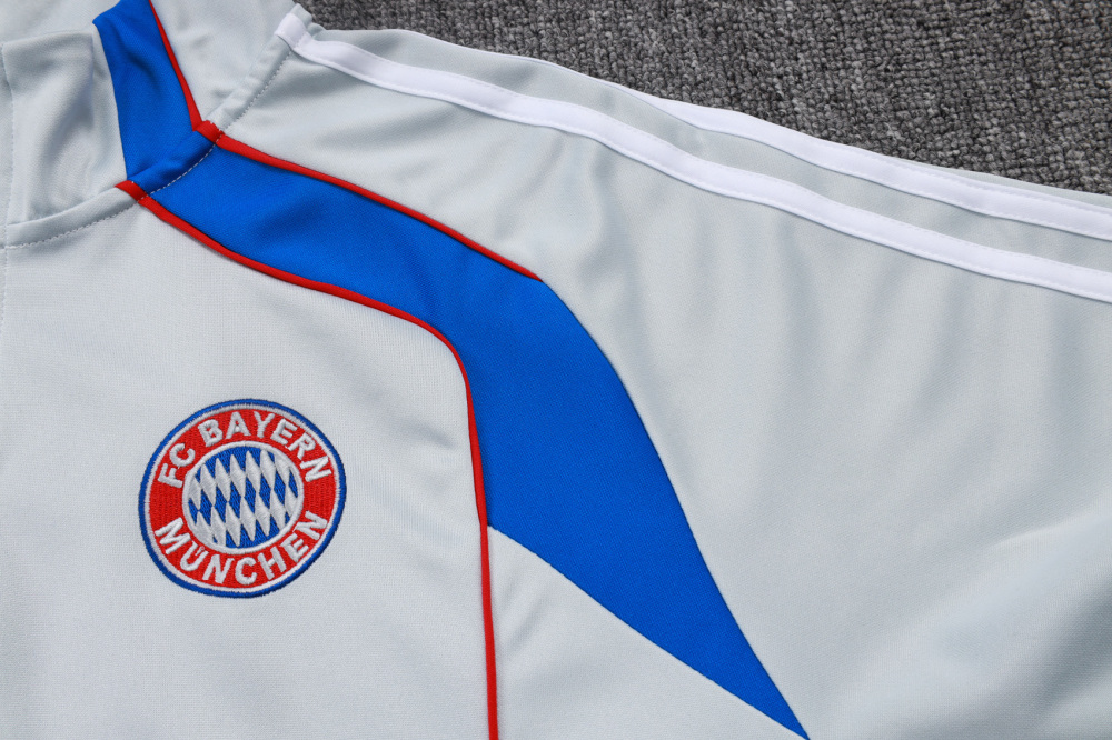 2025/26 Bayern Munich Kids Long sleeves Training Set