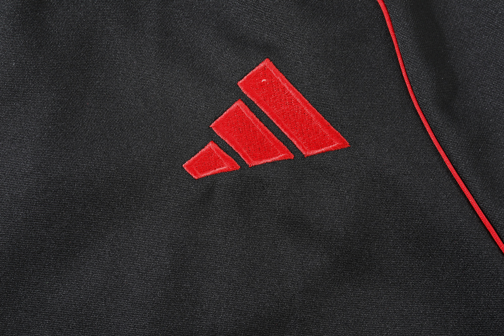 2025/26 Manchester United Kids Long sleeves Training Set