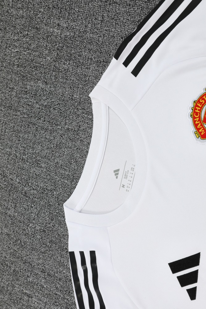 2025/26 Manchester United Short sleeve Training suit