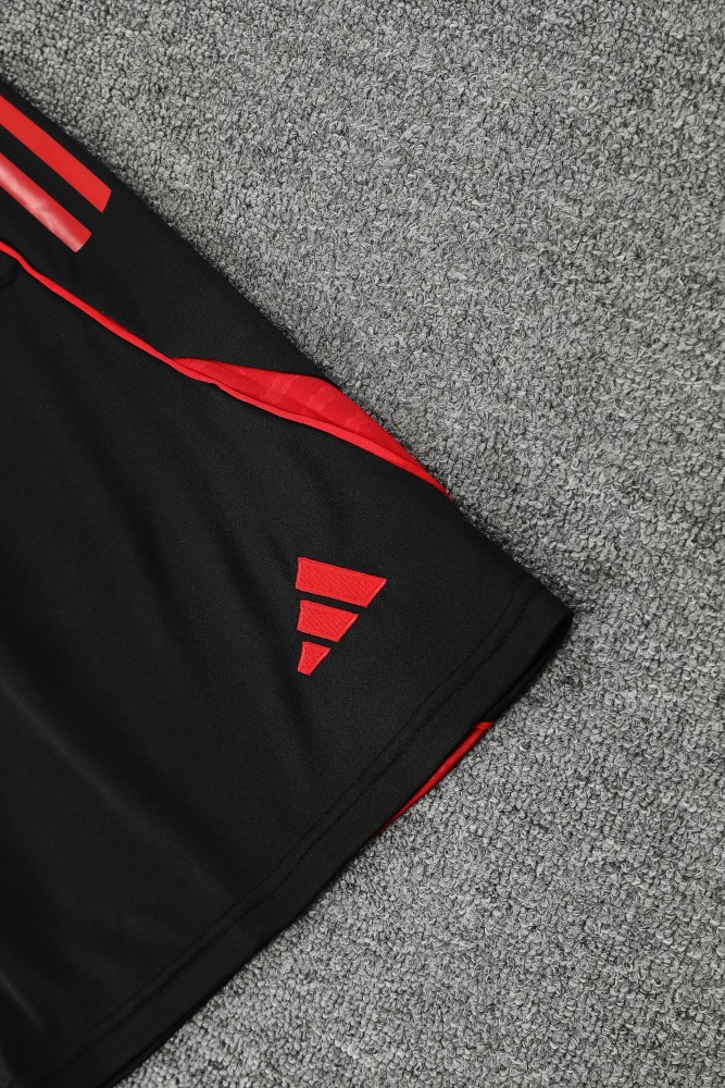2025/26 Manchester United Short sleeve Training suit