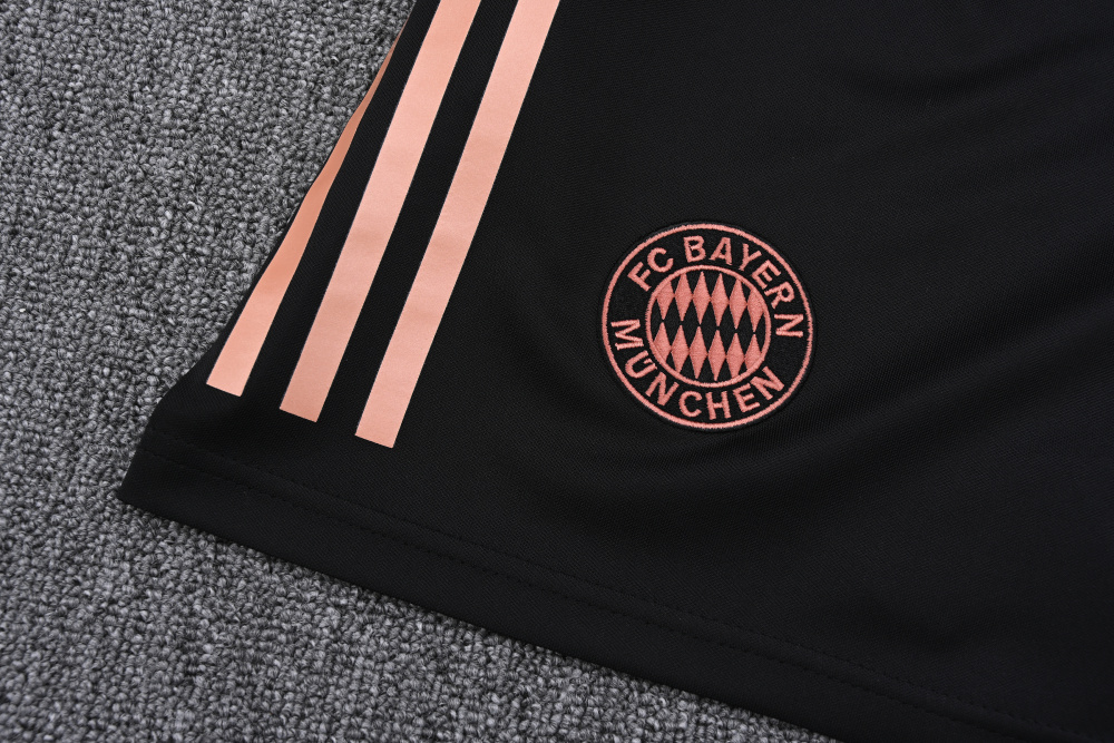 2025/26 Bayern Munich Vest Suit