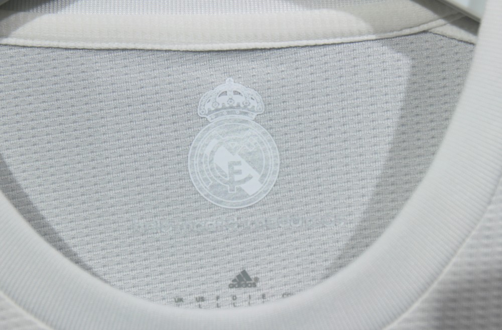 2015/16 Real Madrid Home Retro Jersey Player Version Long Sleeve