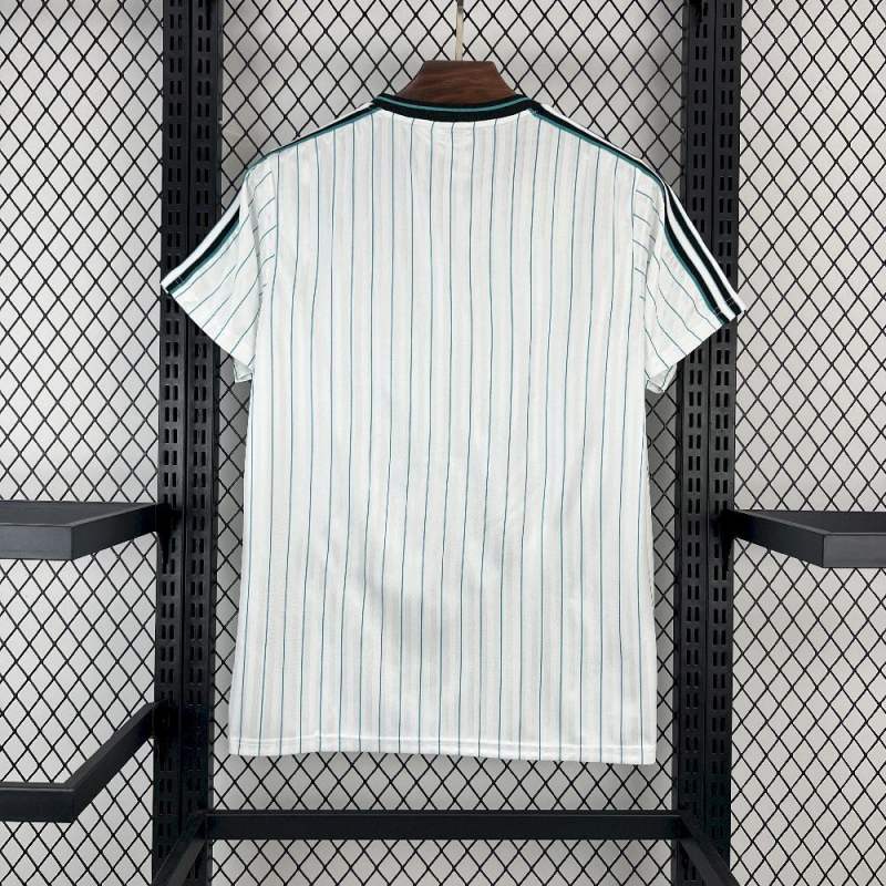 2025/26 Liverpool Retro Casual Jersey 