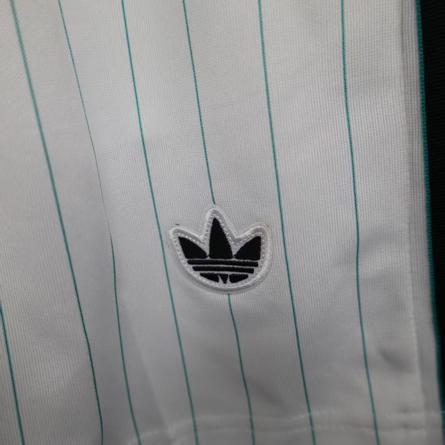 2025/26 Liverpool Retro Casual Shorts