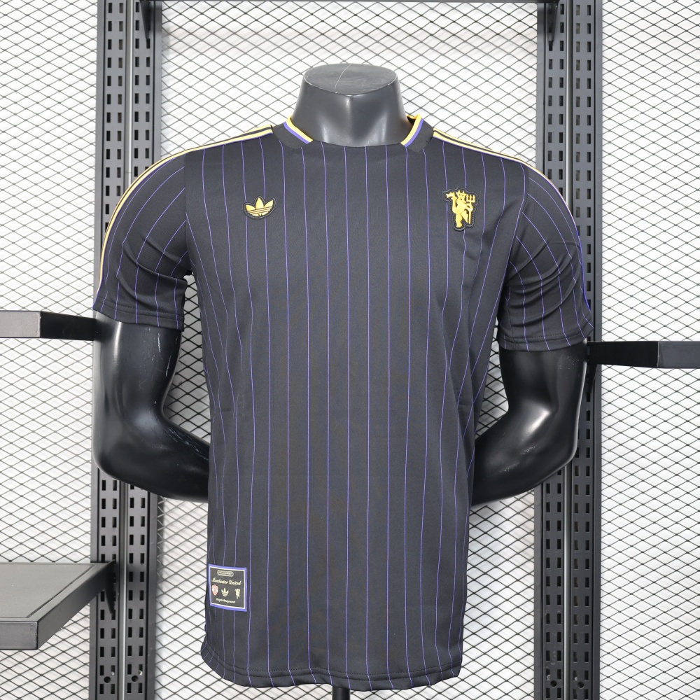 2025/26 Manchester United Casual Shorts Player Version