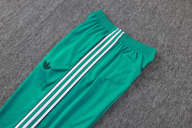 2025/26 Liverpool Kids Long sleeves Training Set