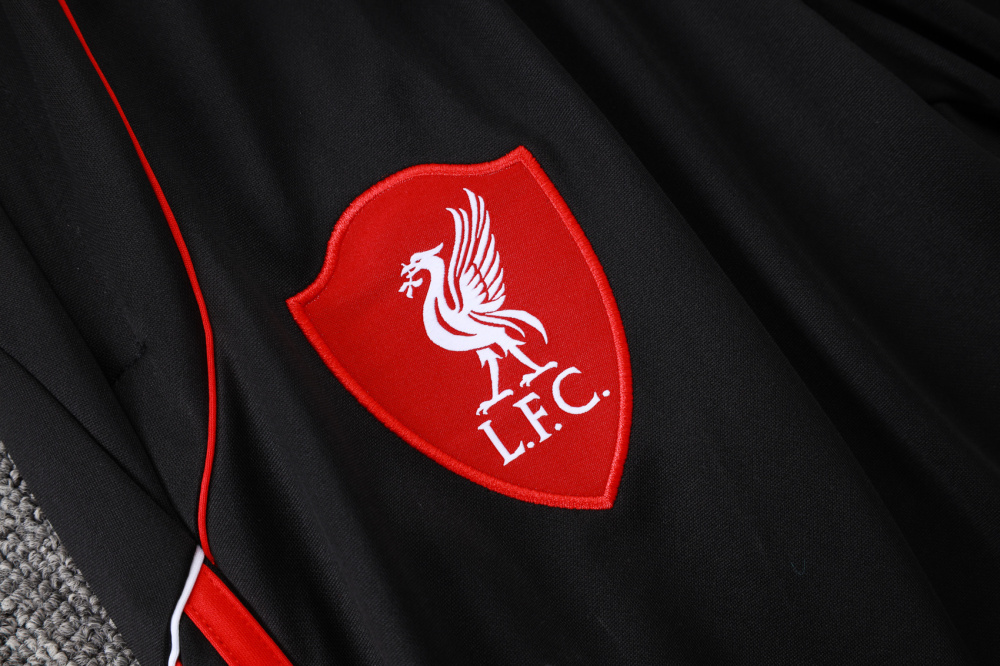 2025/26 Liverpool Kids Long sleeves Training Set