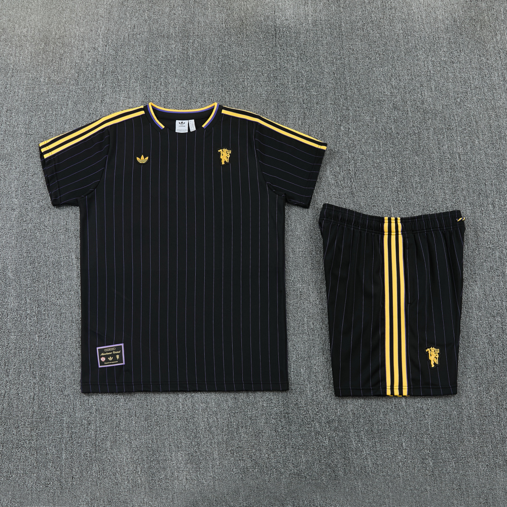 2026/27 Manchester United Short sleeve Training suit