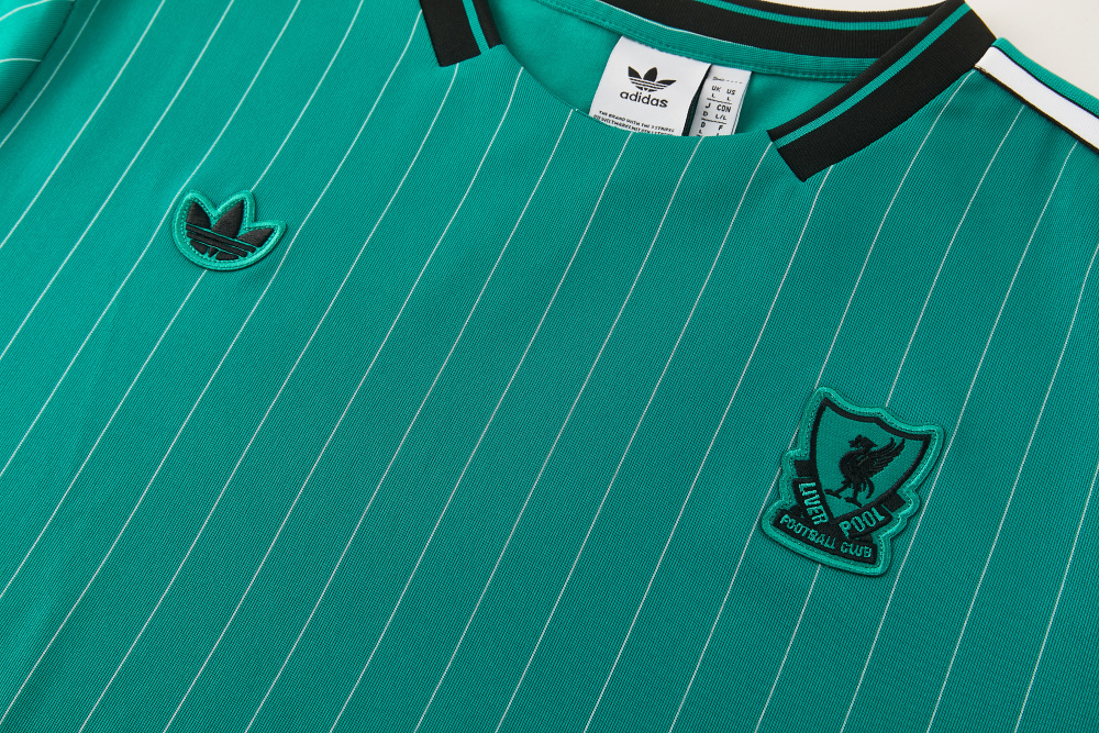 2026/27 Liverpool Short sleeve Training suit