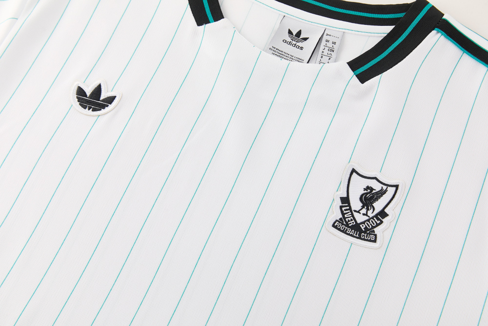 2026/27 Liverpool Short sleeve Training suit