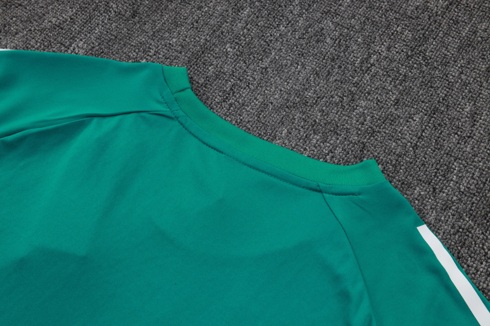 2025/26 Liverpool Short sleeve Training suit